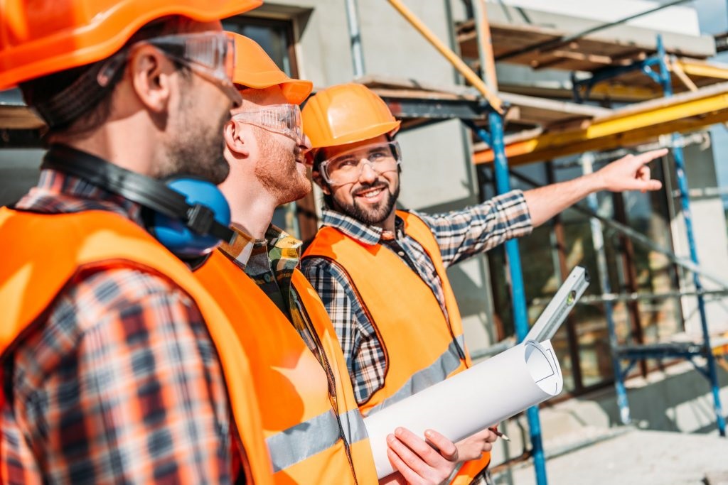3 riesgos del trabajo en la construcción de los que hay que protegerse